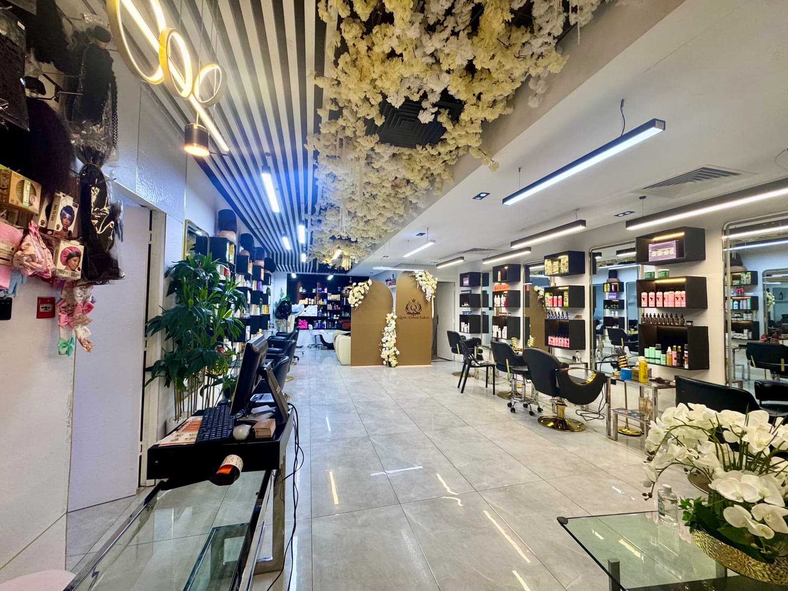 Full Salon View — Inside Qasr Alshar — a premium multicultural beauty salon in Deira, Dubai, near Union Metro.