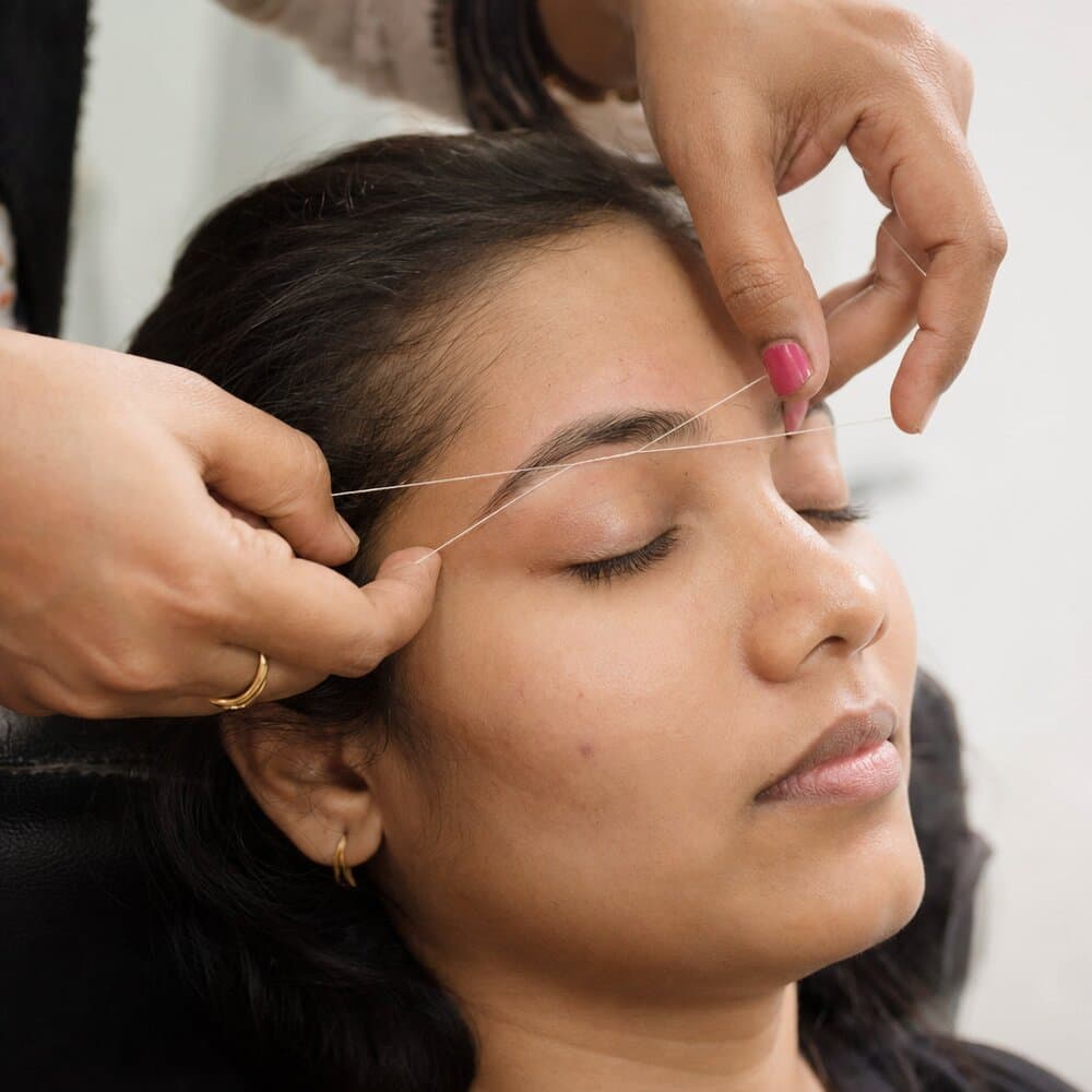 Threading at Qasr Alshar Salon Dubai