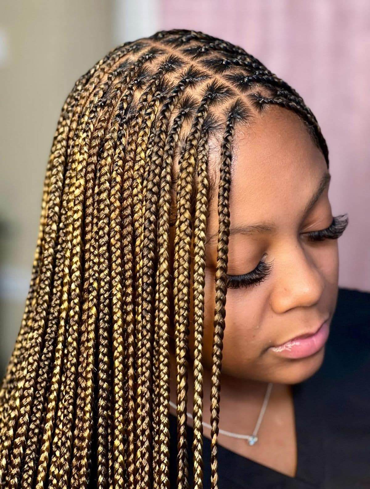 Knotless Braids at Qasr Alshar Salon, Dubai