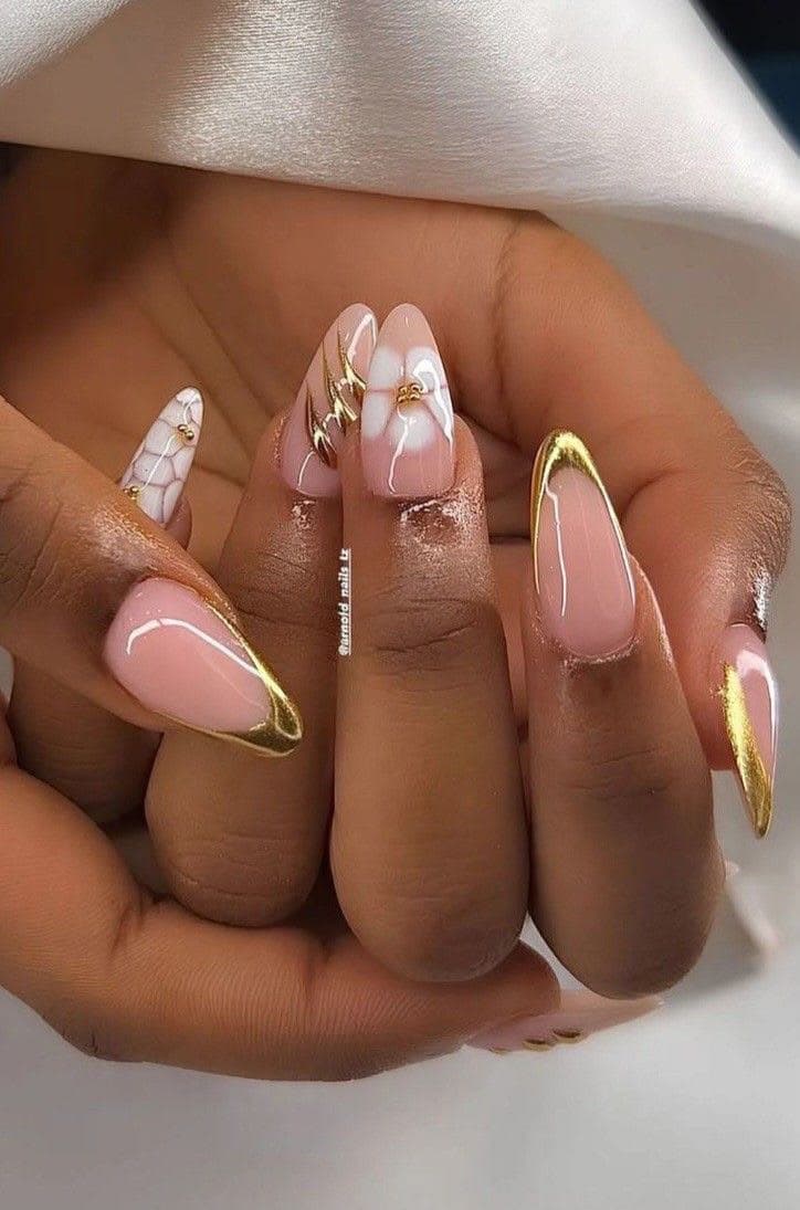Manicure at Qasr Alshar Salon, Dubai